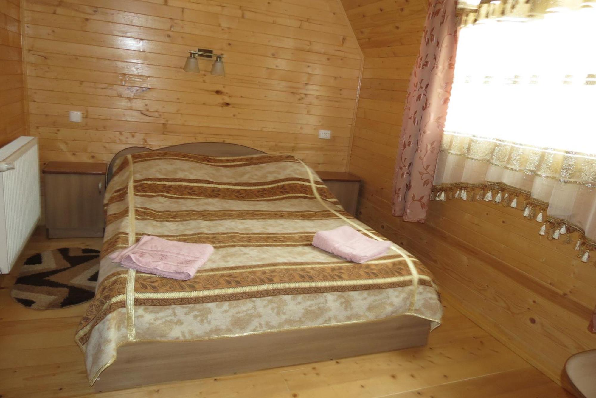 Bilyy Kamin Guest House Tatariv Quarto foto
