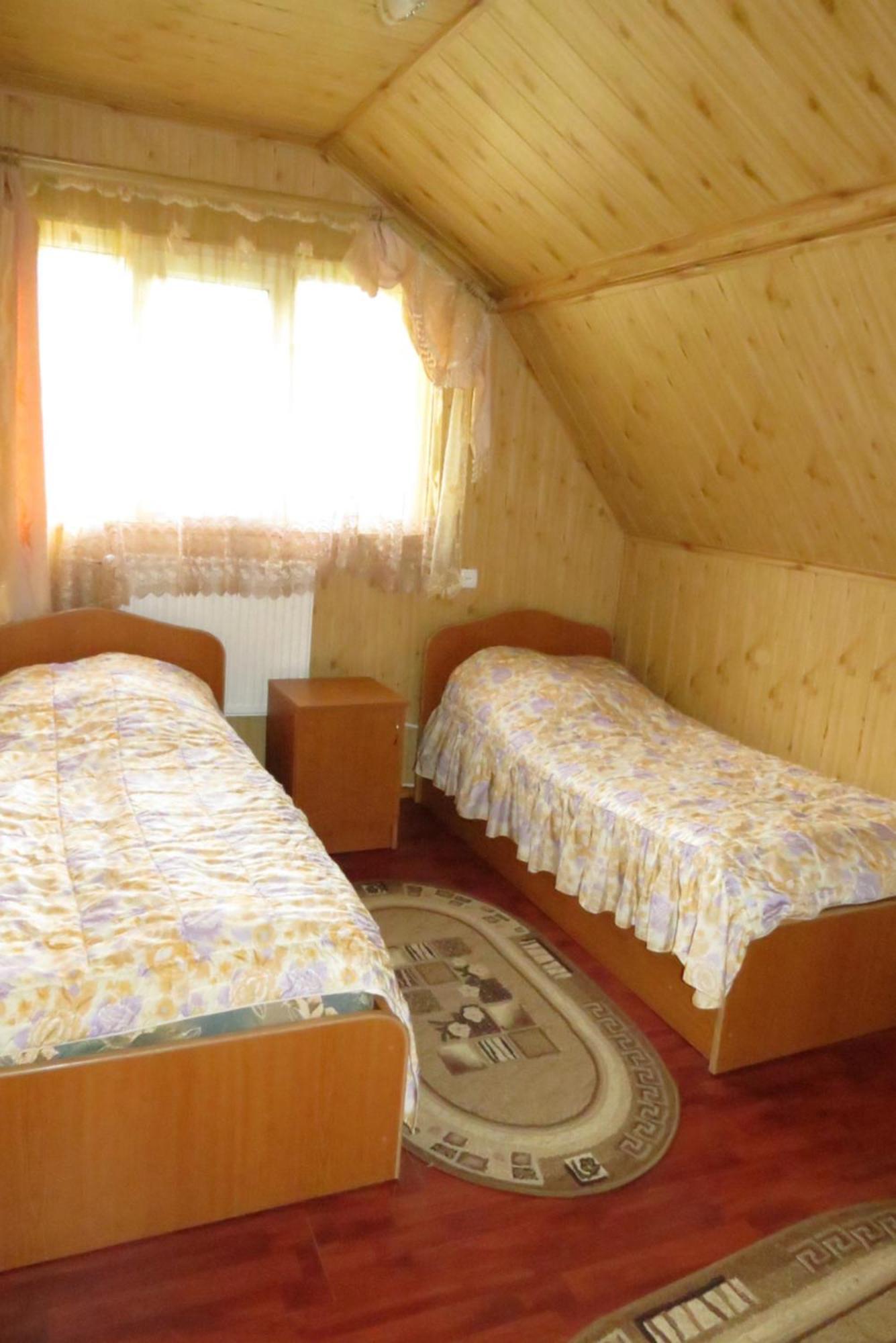 Bilyy Kamin Guest House Tatariv Quarto foto