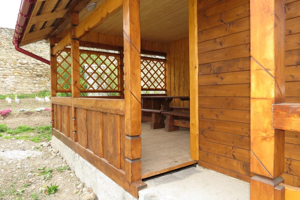 Bilyy Kamin Guest House Tatariv Quarto foto